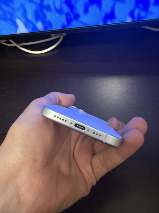 Vand iphone 15 impecabil garantie 2026