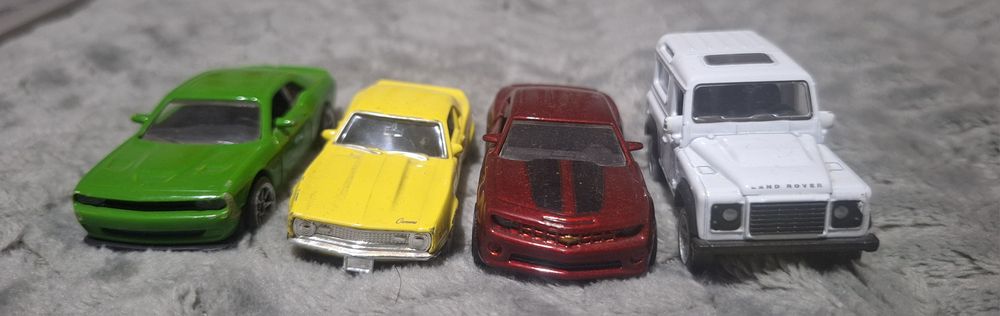 Machete auto din metal