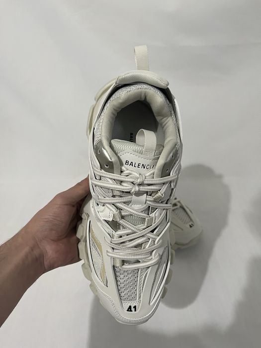 Balenciaga track 42