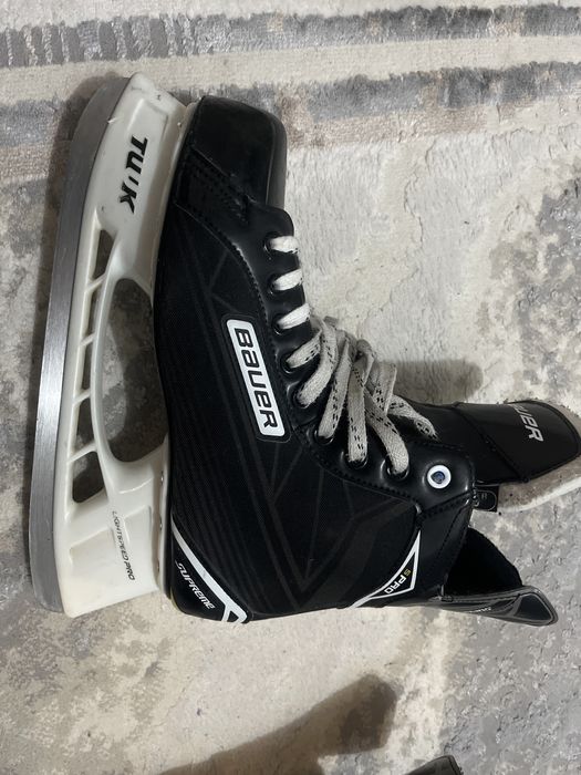 Продам Коньки хокейные BAUER Suprime Оригинальные