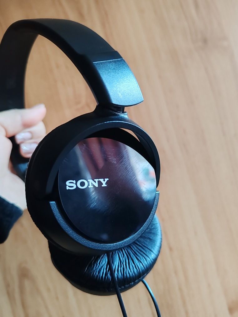 Жични слушалки SONY