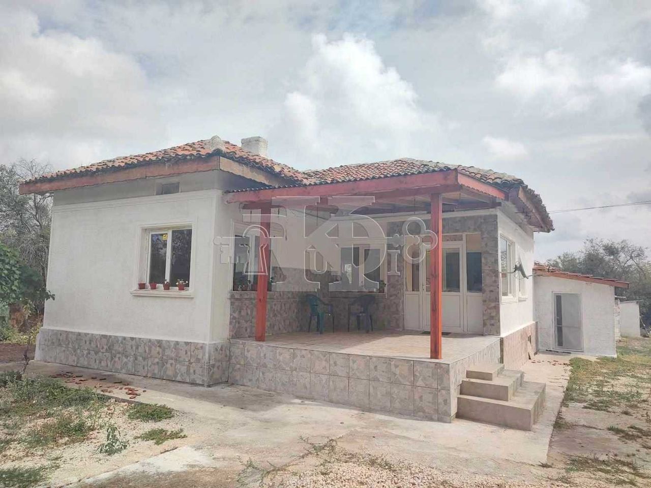 Продава се Къща в с. Василево, Област Добрич - 97 кв.м за 444 €/кв.м - Снимка #1
