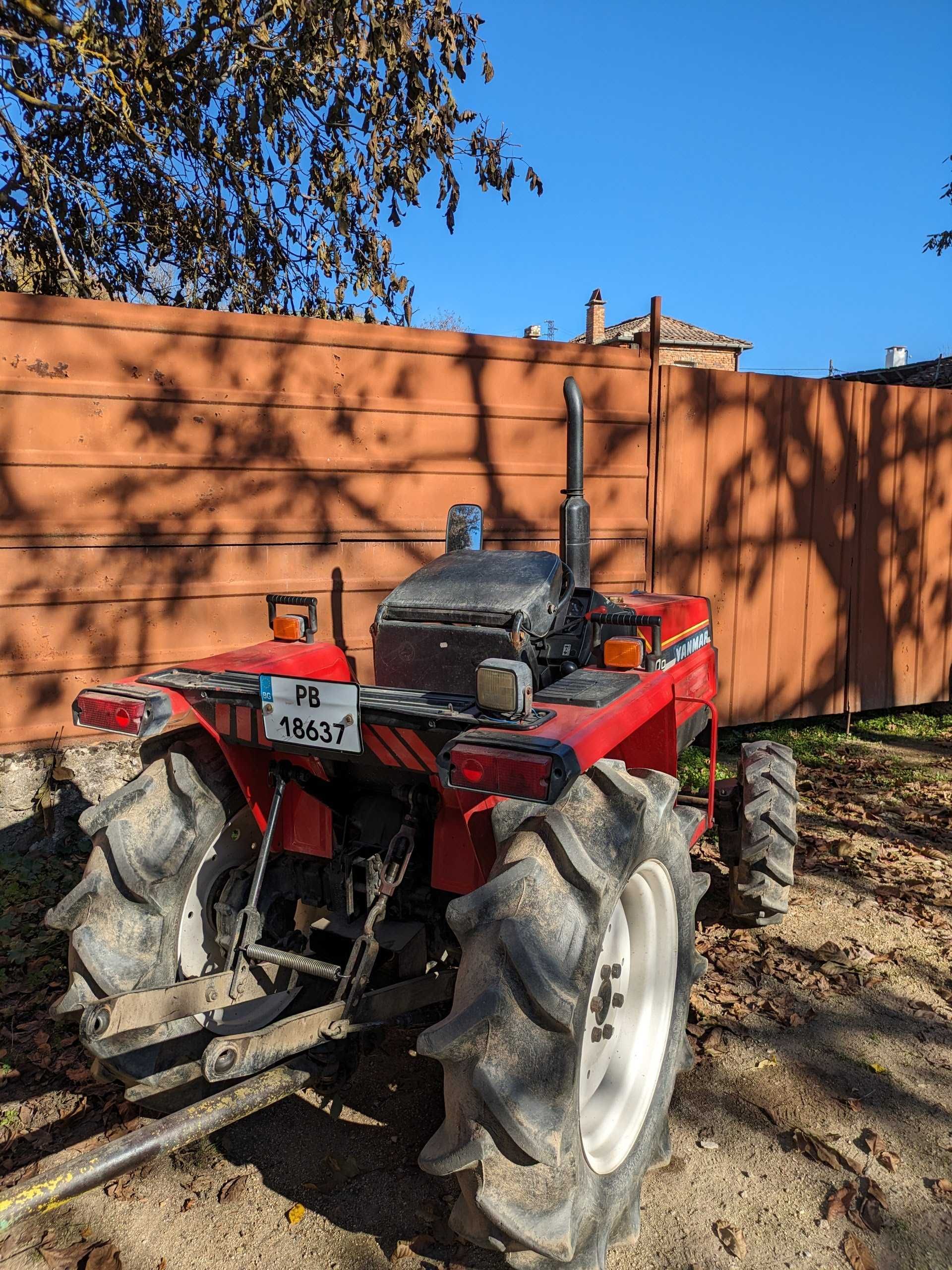 Трактор Yanmar F20D