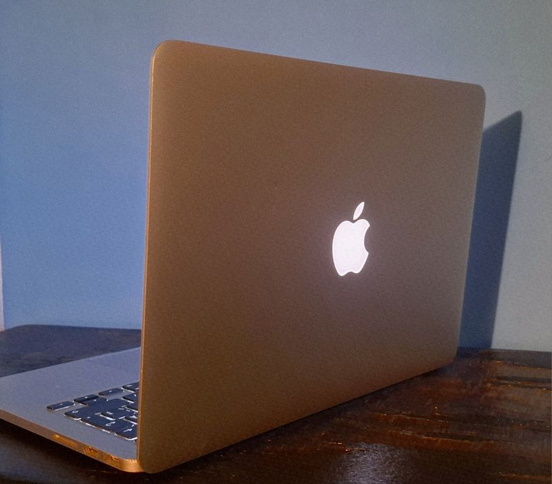 MacBook pro 13" din 2016