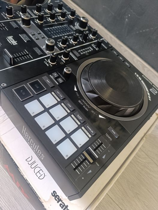 Consolă mixer DJ Hercules Inpulse 500