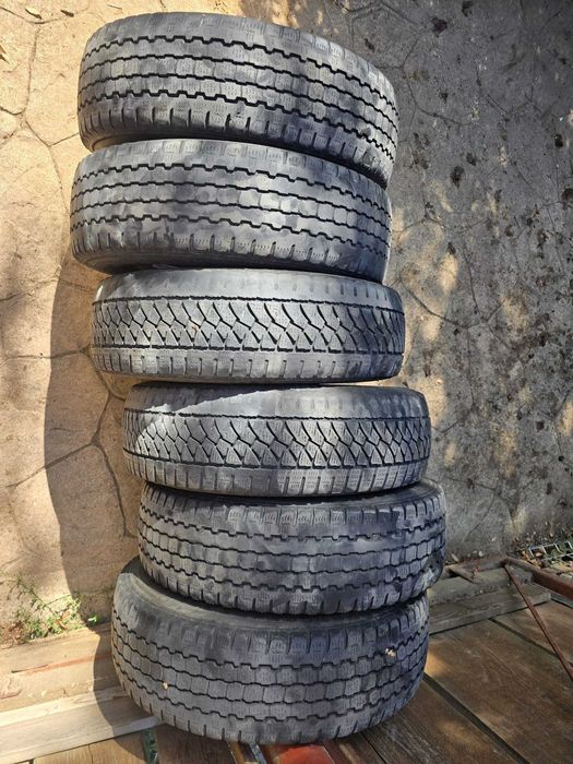 anvelope iarna bridgestone  195/70r15c, scut motor sprinter 903/2001
