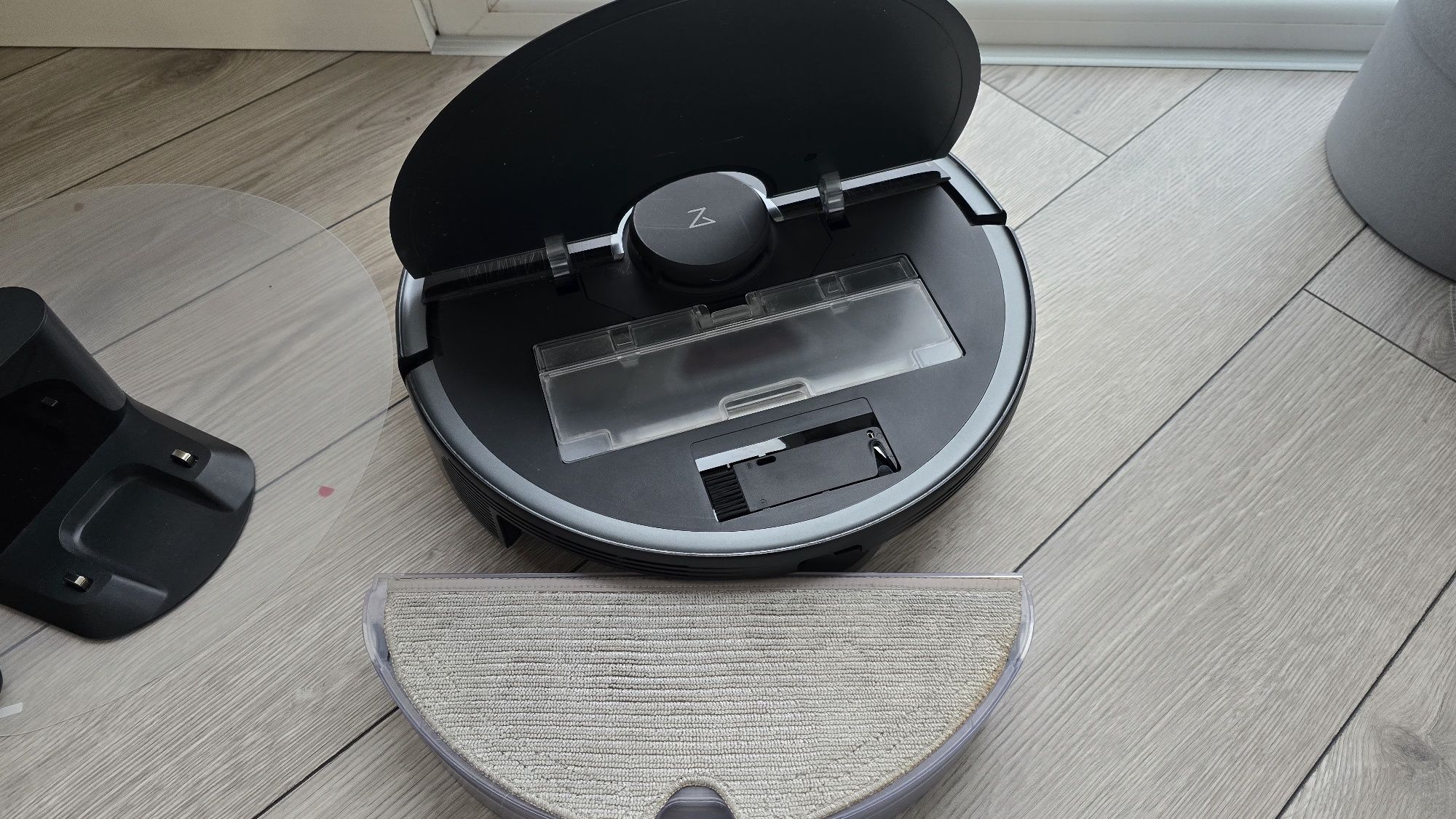 Xiaomi Roborock S5 Max Aspirator si mop, negru