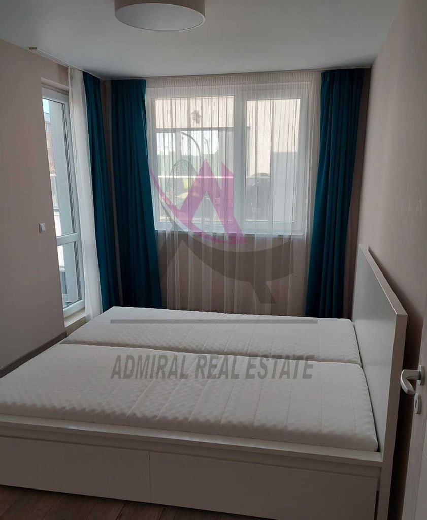 Дава се под наем Тристаен апартамент в Варна, Базар Левски - 86 кв.м за 700 € - Снимка #4