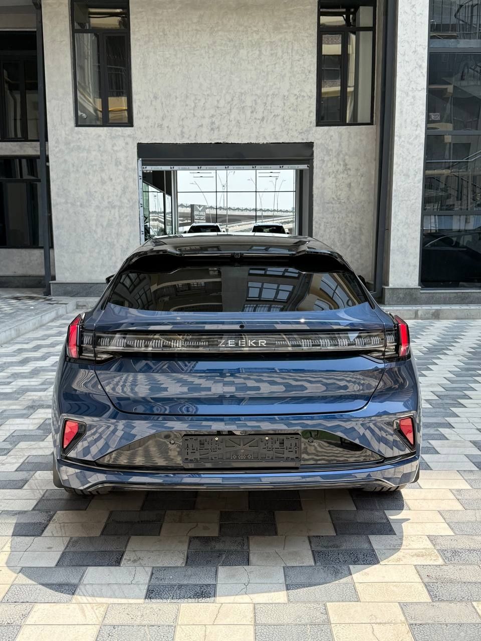Натариус Zeekr 001 you Z sport 2024