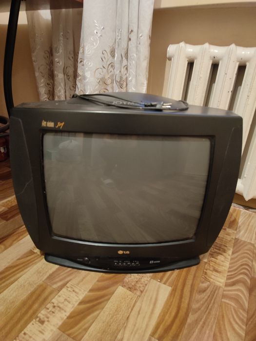 Телевизор цветной joymax