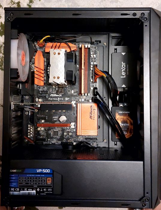 Кампиютер сотилади олинганига  бир ой бўлди.