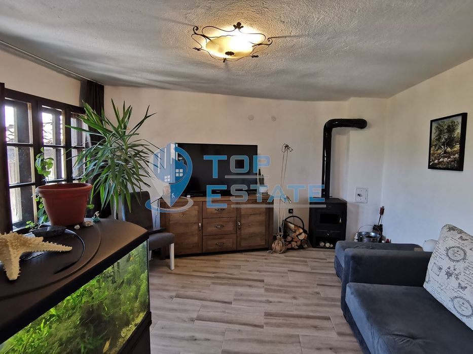 Продава се Къща в Велико Търново, Център - 162 кв.м за 1525 €/кв.м - Снимка #1