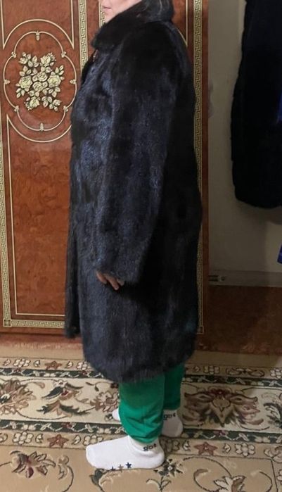 Норковая шуба в хорошем качестве  одевала один раз качестве просто топ
