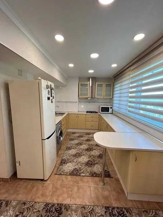 Продаётся 4-комнатная квартира в Мирабадском районе (Ц-1, Бибигон)