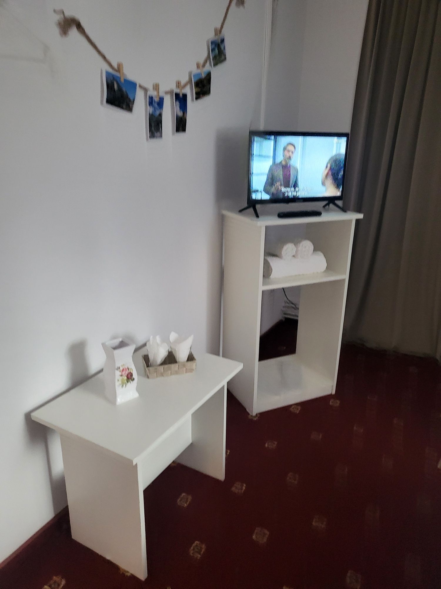 Închiriază pensiune ,300 ron pe noapte