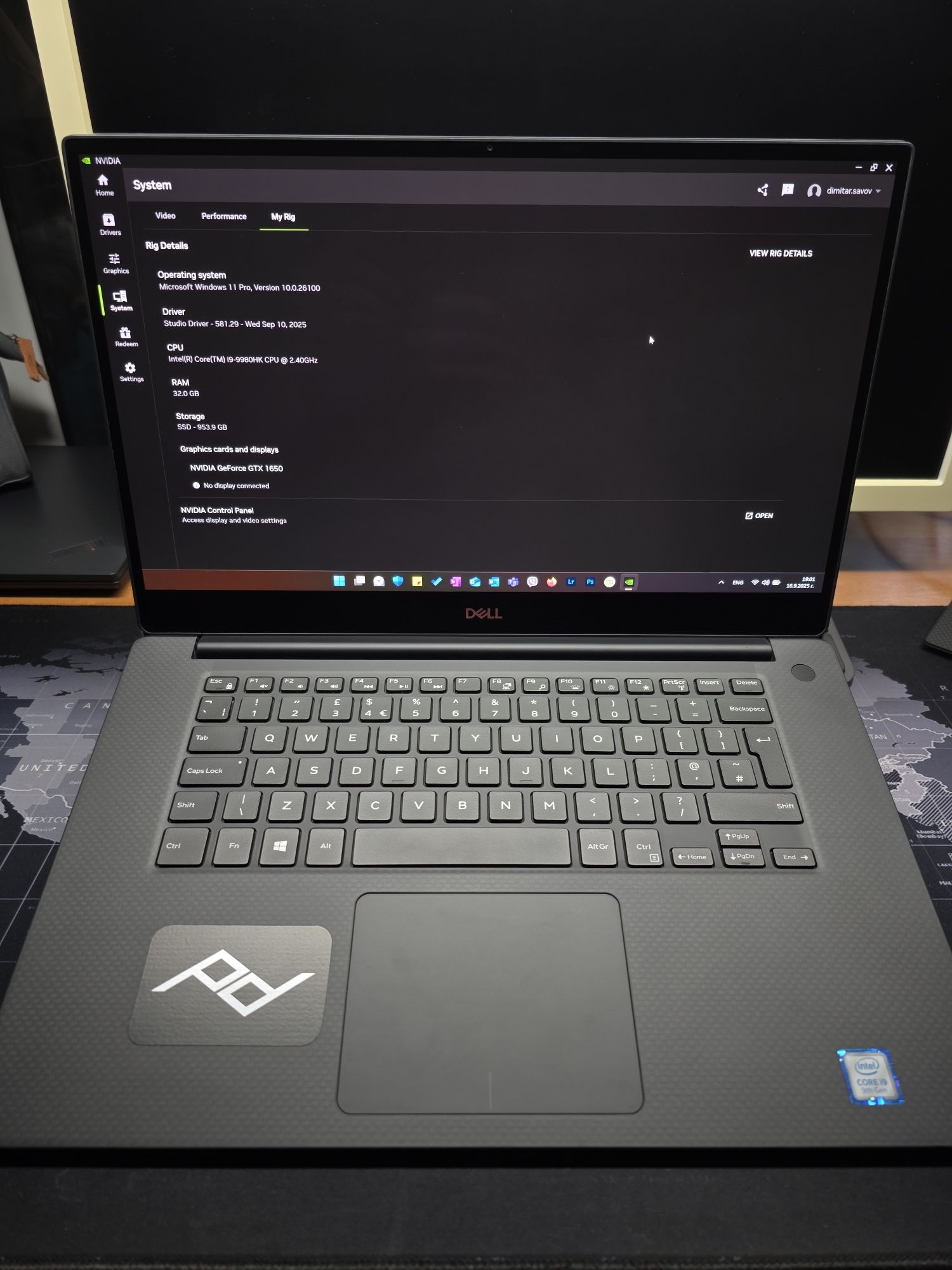 Продавам лаптоп XPS 15 7590