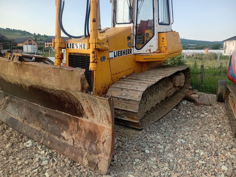 Buldozer liebherr 14.5 tone 2001