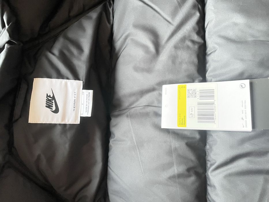 Мъжко зимно яке NIKE SPORTSWEAR (S) ново