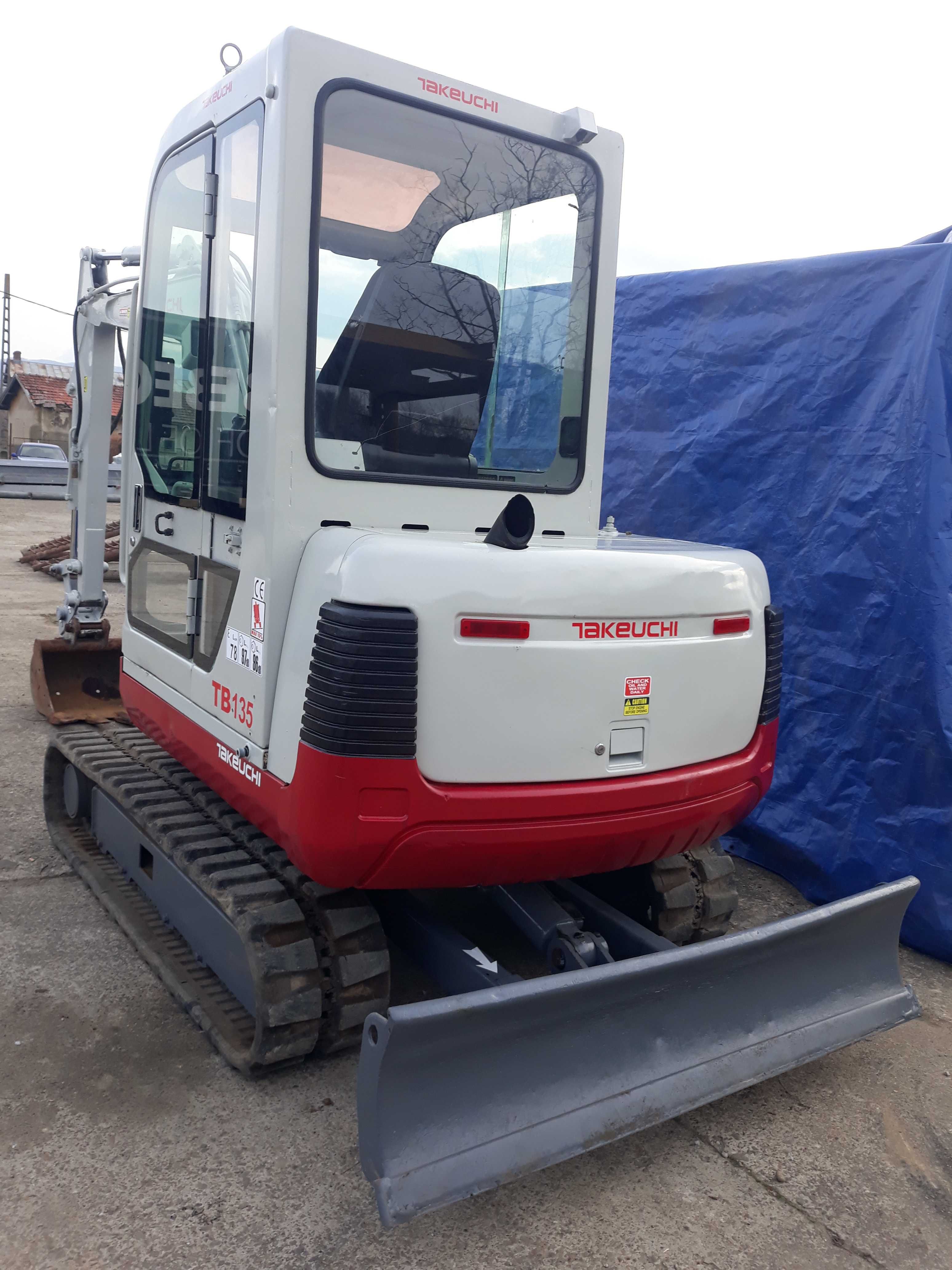 Excavator Takeuchi TB 135