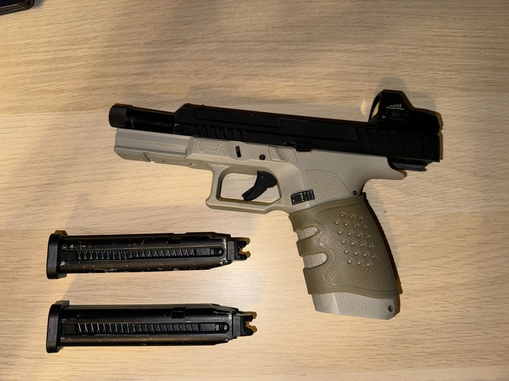 KJW KP-13 Green Gas Airsoft