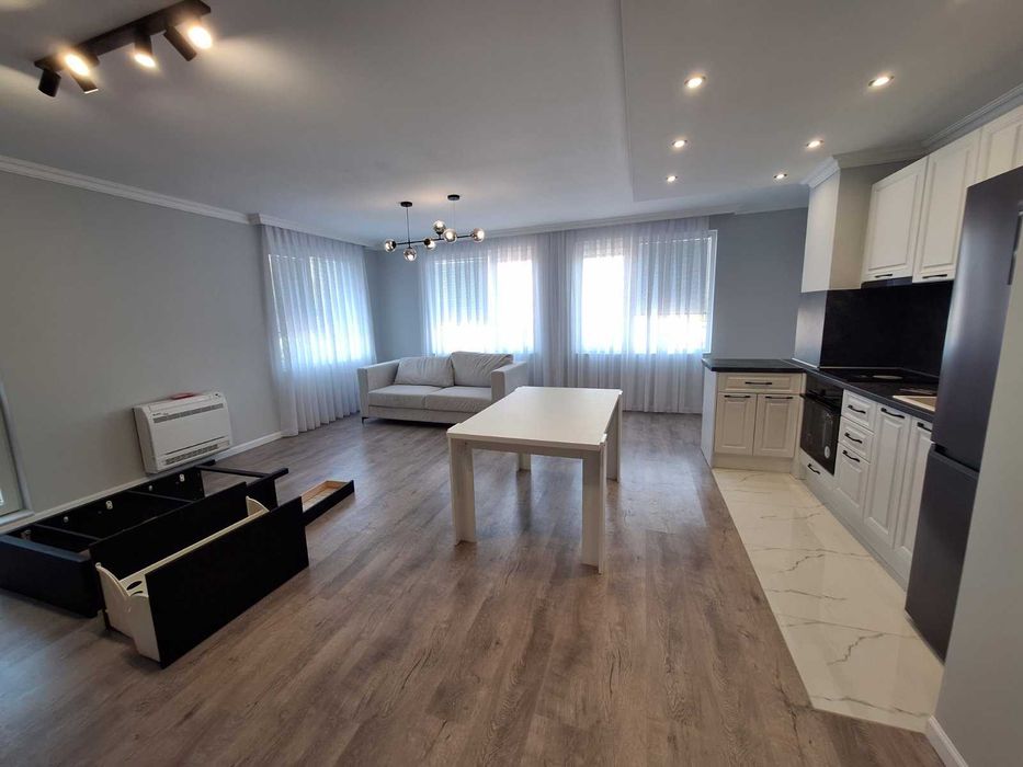 Тристаен апартамент