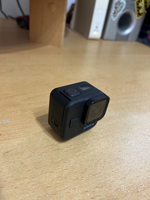 GoPro Hero 11 Mini - stare excelenta, perfect pentru sporturi