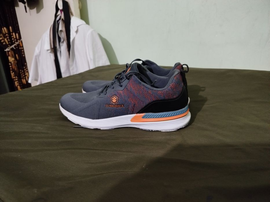 Продам кожаную обувь.