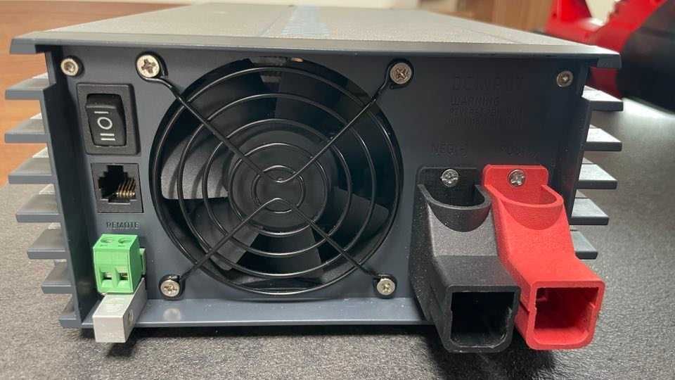 Инвертор Waeco 1000W / 12/230V