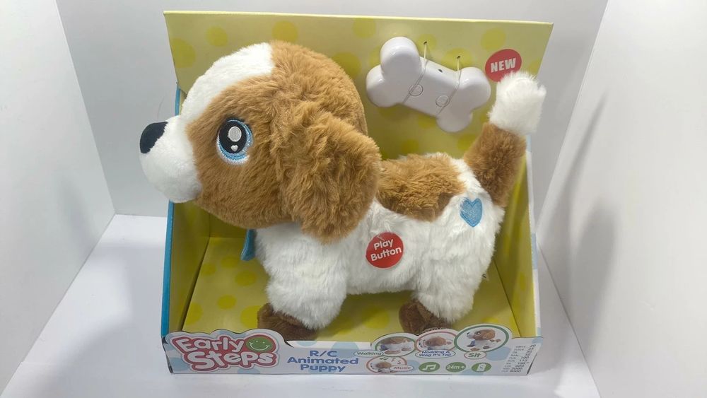 Интерактивно куче с дистанционно,отговаря на команди,ходи