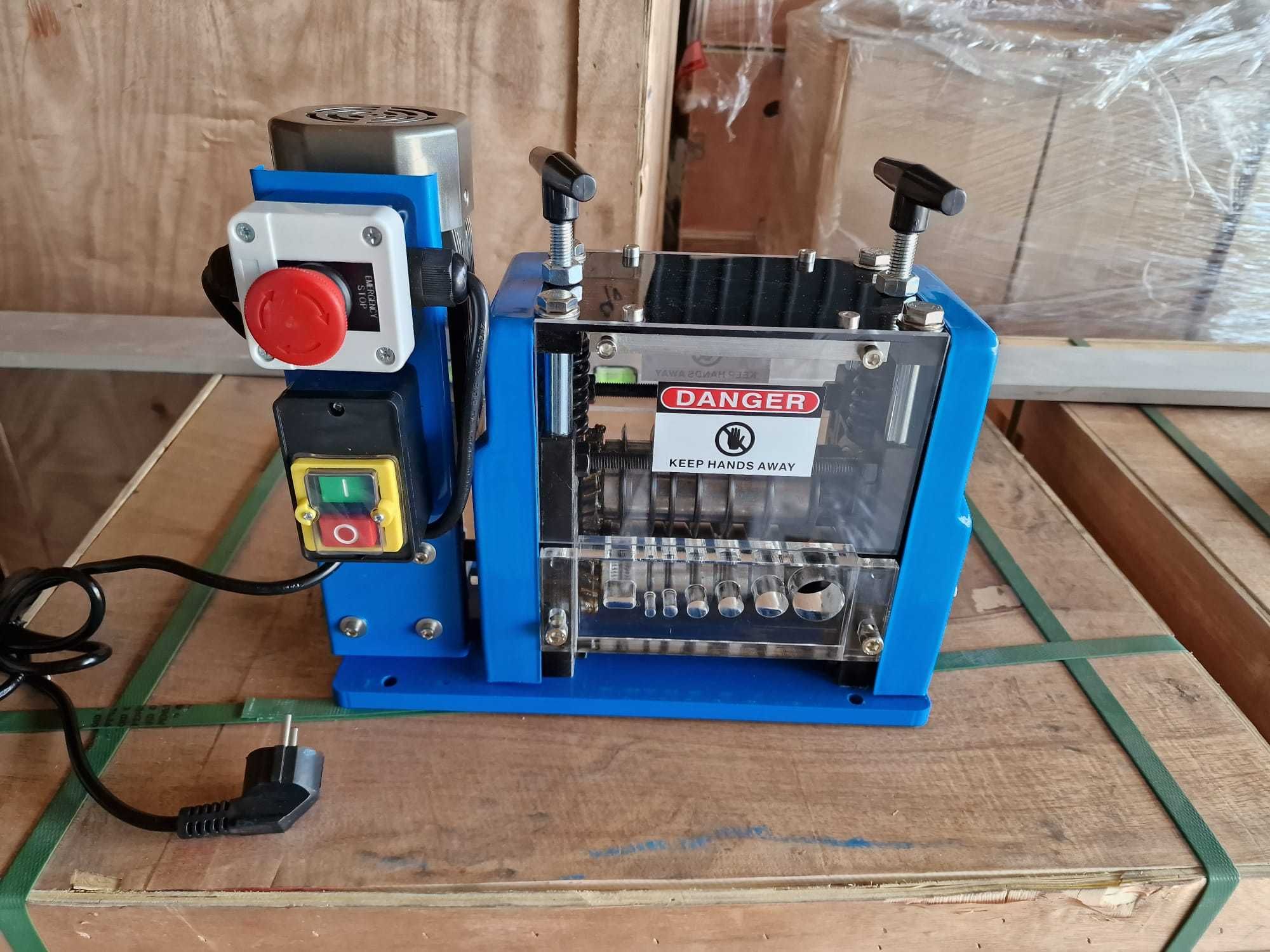 Deblancator cabluri NOU,curatator cabluri cupru,7 cutite,decojit cablu