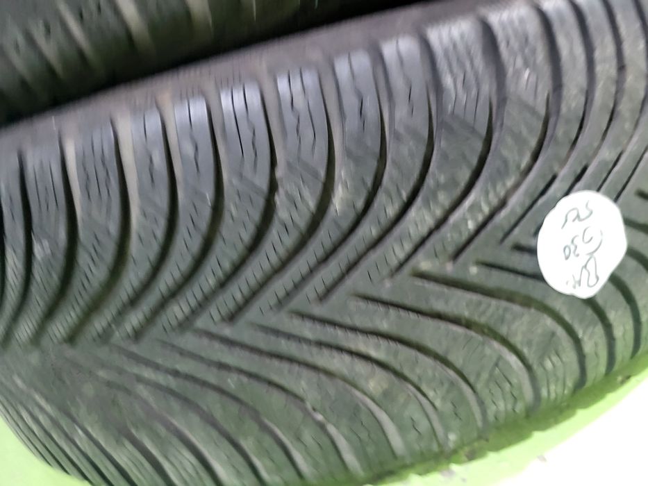 4 бр зимни 225/55/17 Michelin