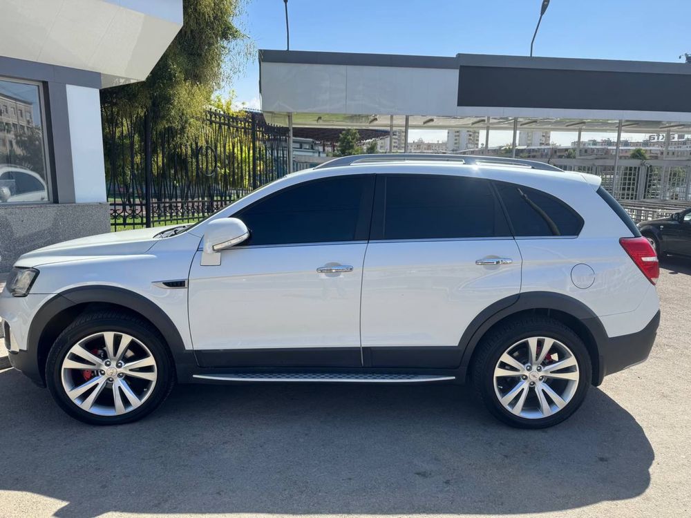 Продается своя Captiva 3 2013года