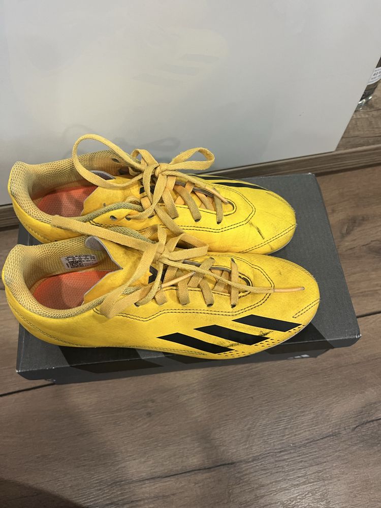 Детски бутонки Adidas