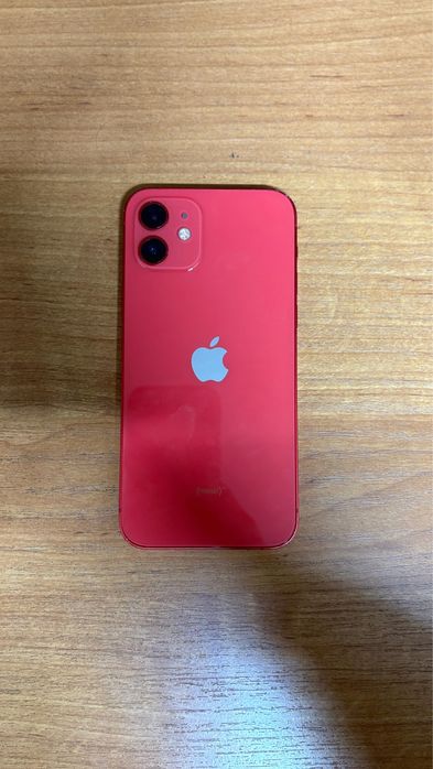 Продам или обменяю айфон 12