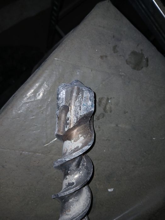 Свредо за бетон ф45 450/570 мм. Работи супер