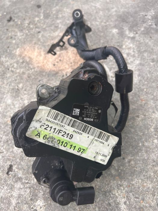 Pompa înaltă presiune Mercedes 3.0 OM642 Bosch originala 2005-2010