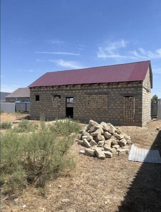 Участок с времянкой