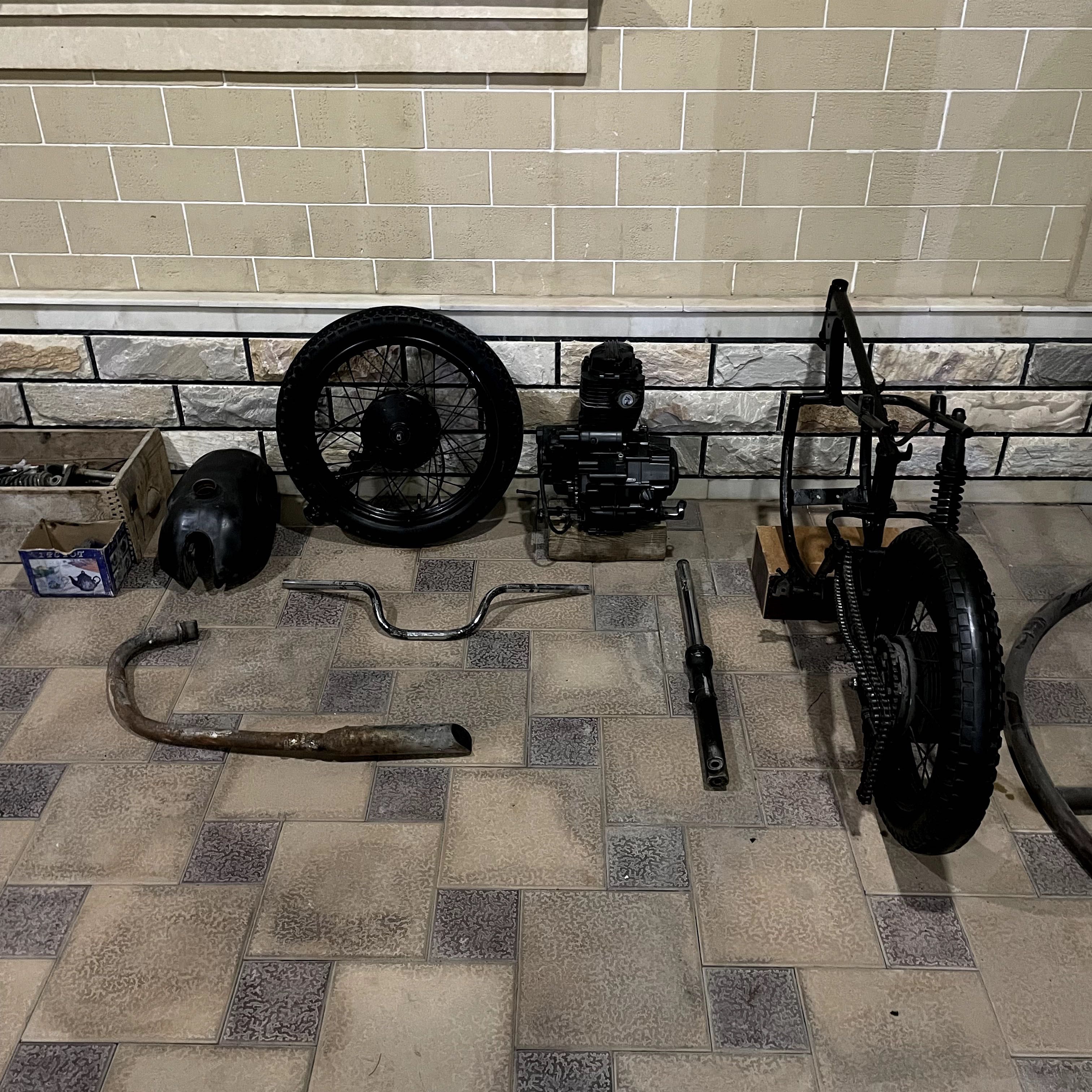 cafe racer 200 kub pod projekt