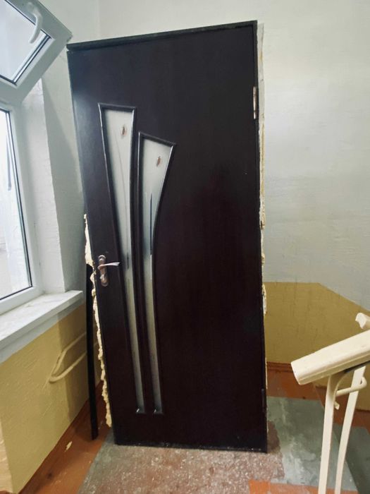 Продам межкомнатные двери