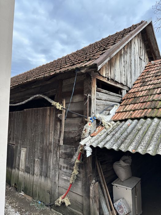 Șură din lemn masiv