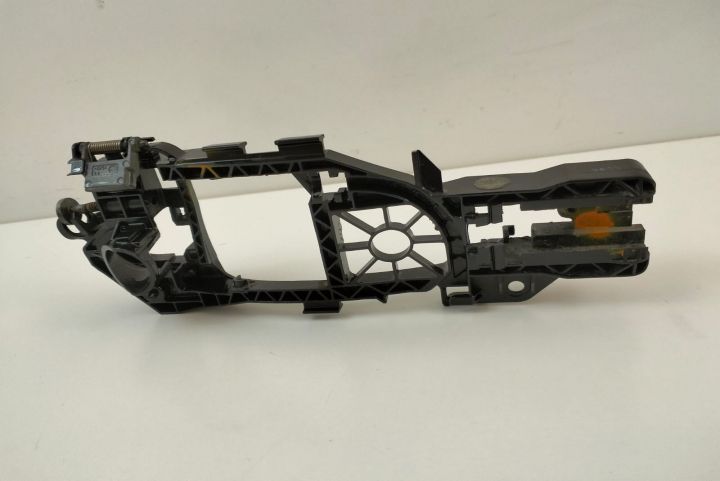 Suport maner   stanga spate 3C0837885G Volkswagen VW Passat B6