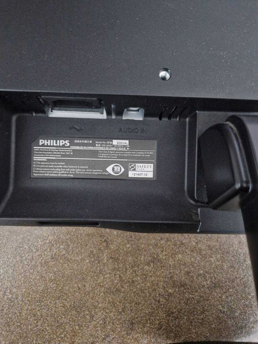 Монитор Филипс 20инча