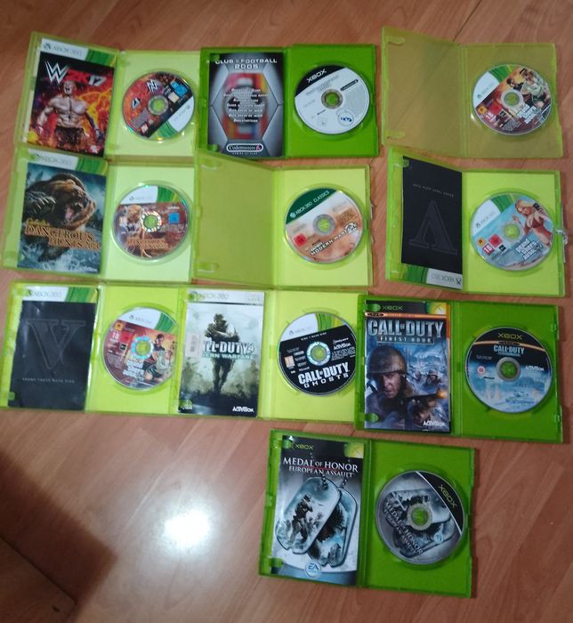 Vând Xbox 360 modat sau schimb cu PS 4 cu diferența din partea mea