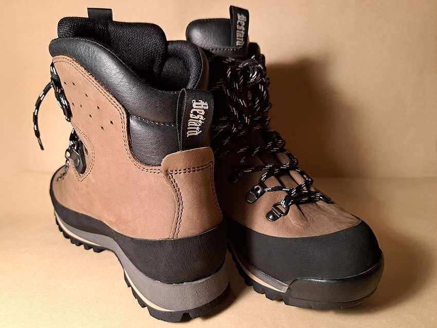 Bocanci tehnici drumetie BESTARD Breithorn Pro (nr 38.5) NOI deosebiti
