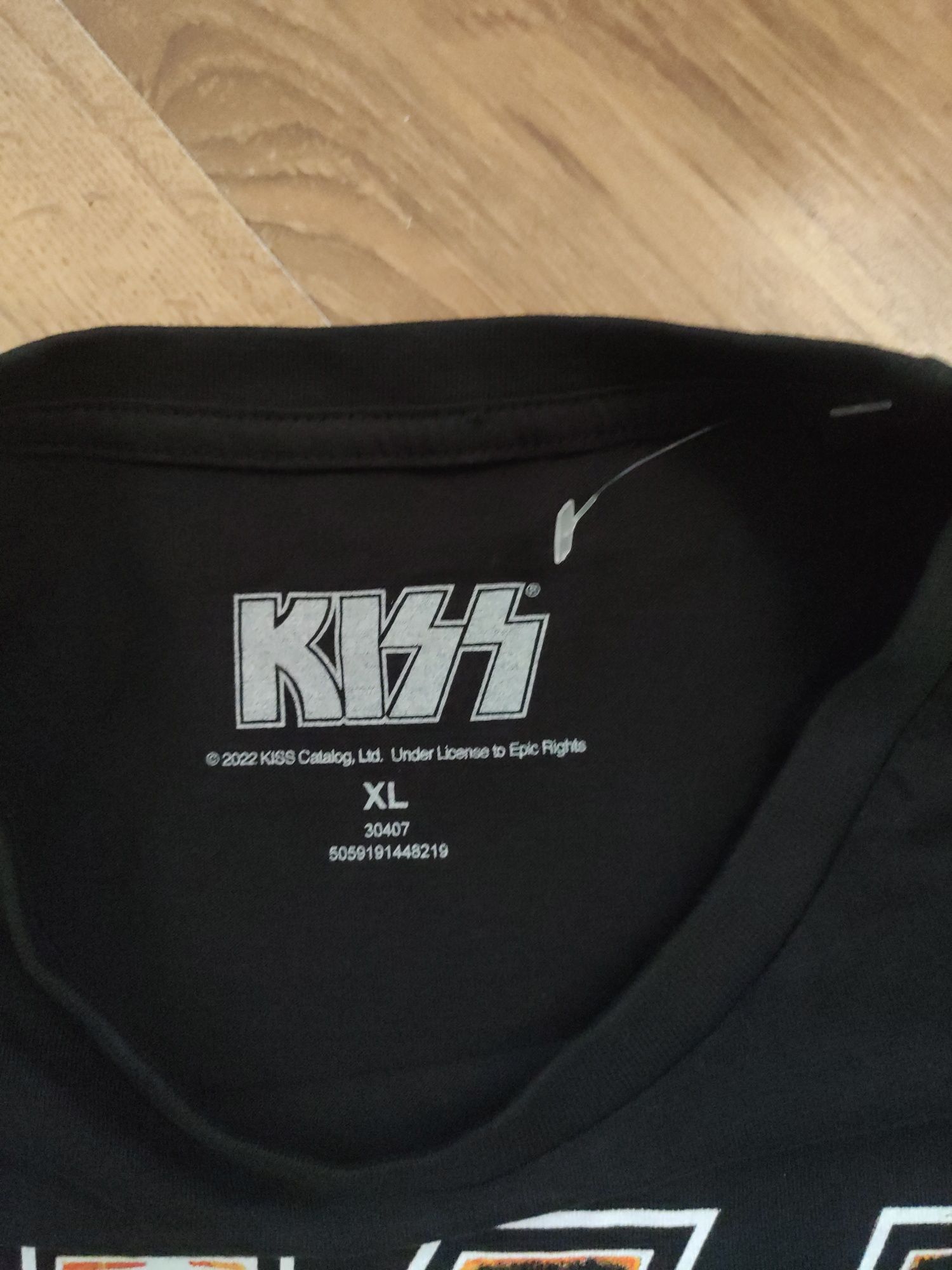 Tricou Kiss mărimea XL
