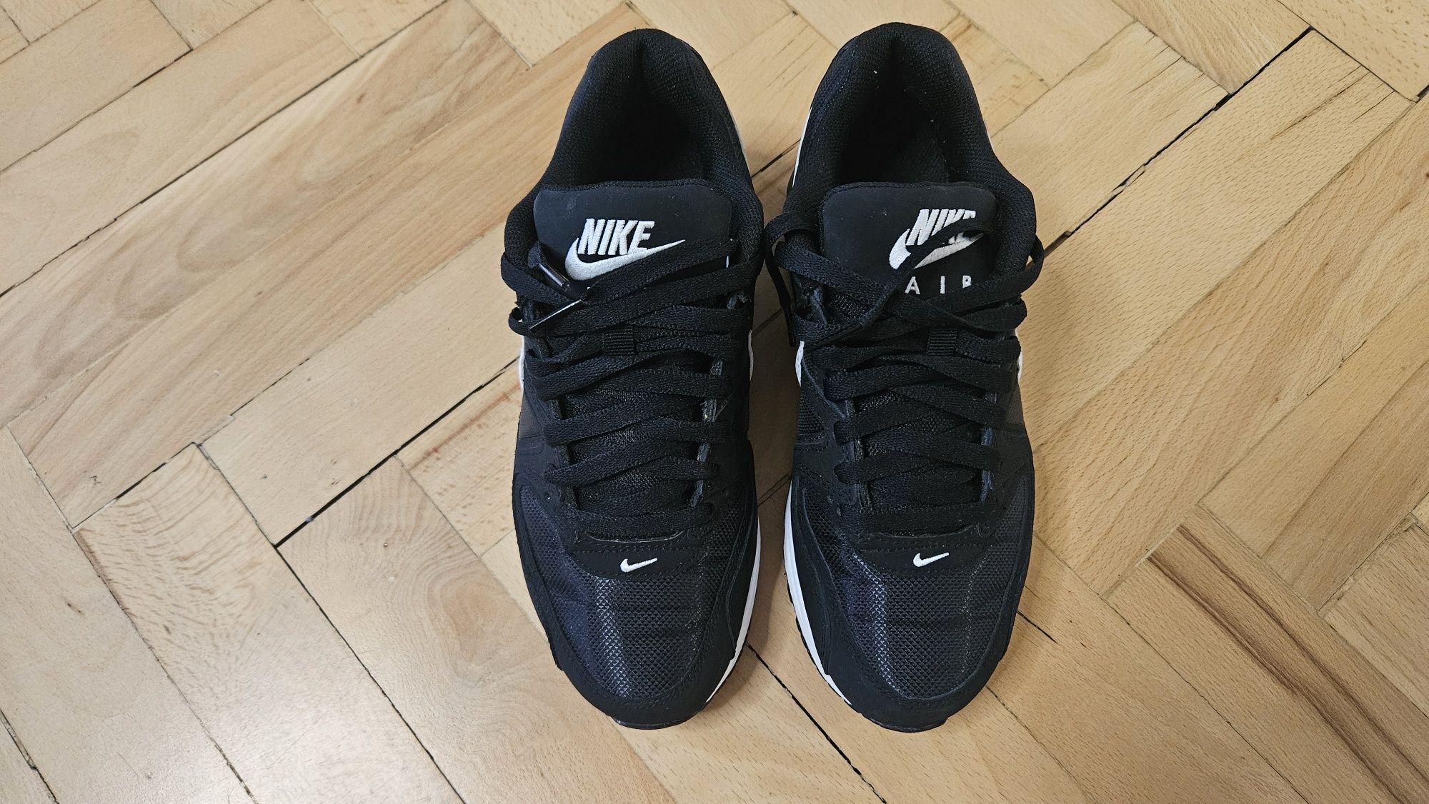 Оригинални маратонки Nike command