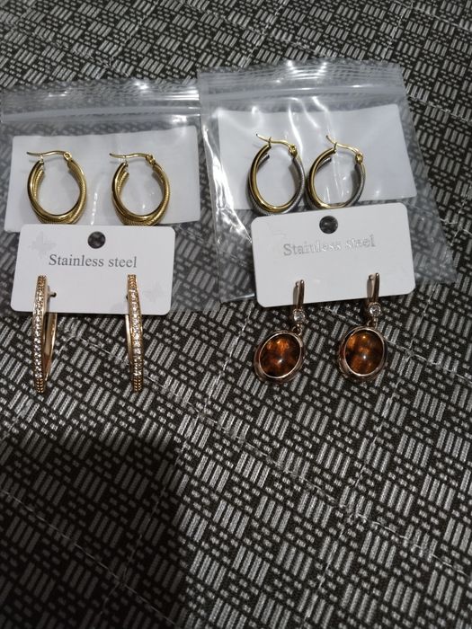 Продам серьги под золото