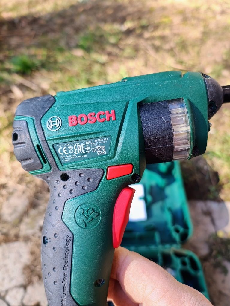 Продавам винтоверт Bosch