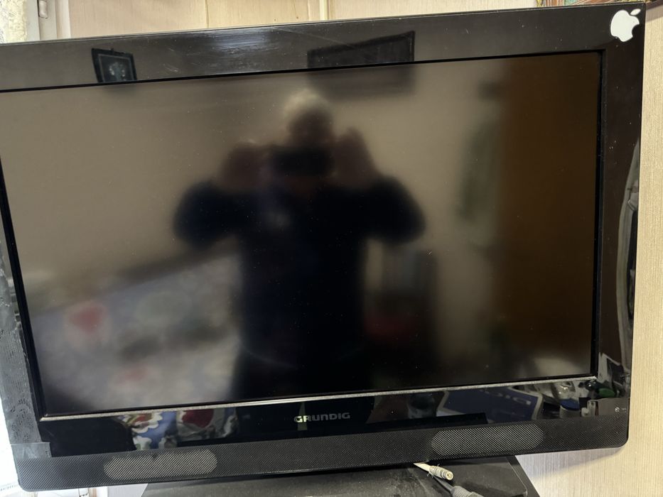 Set 3 televizoare diferite diagonale