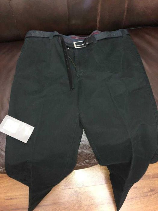 Vand pantaloni culorile negru,bleumarin,bej,bumbac,marimea 2XL,noi.